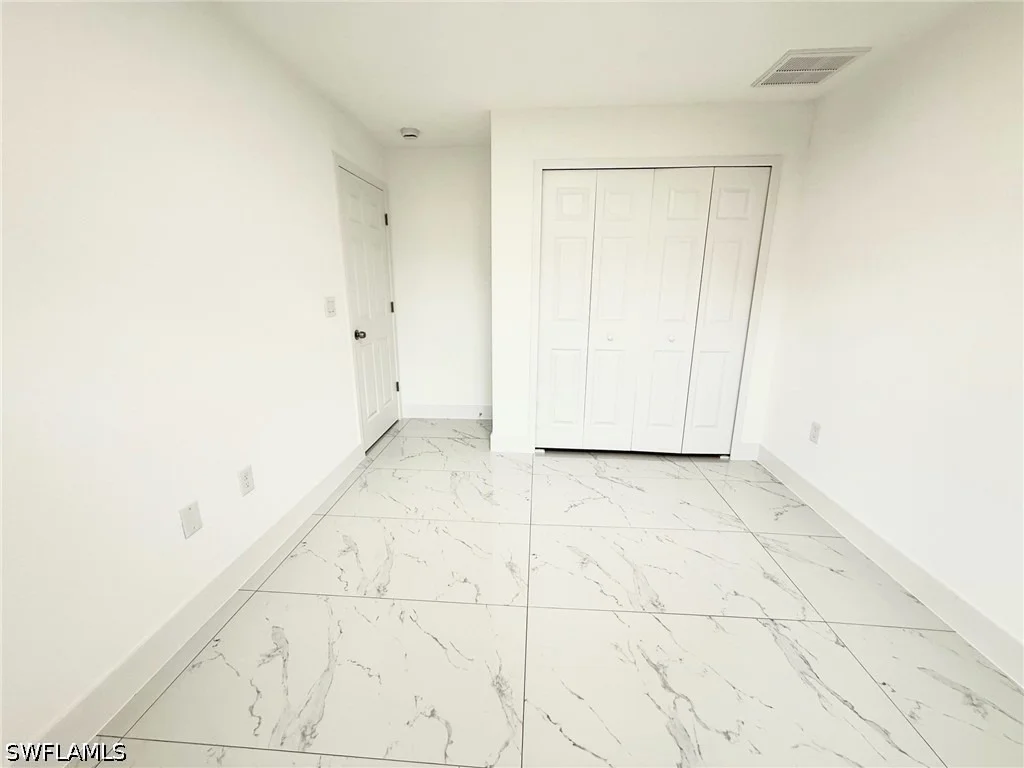 Photo of 915 Edison Avenue