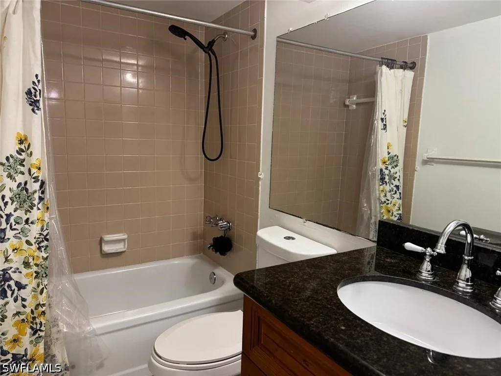 Photo of Unit 21 at 4900 Biscayne Drive