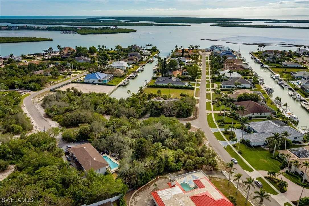 Photo of 889 Scott Drive