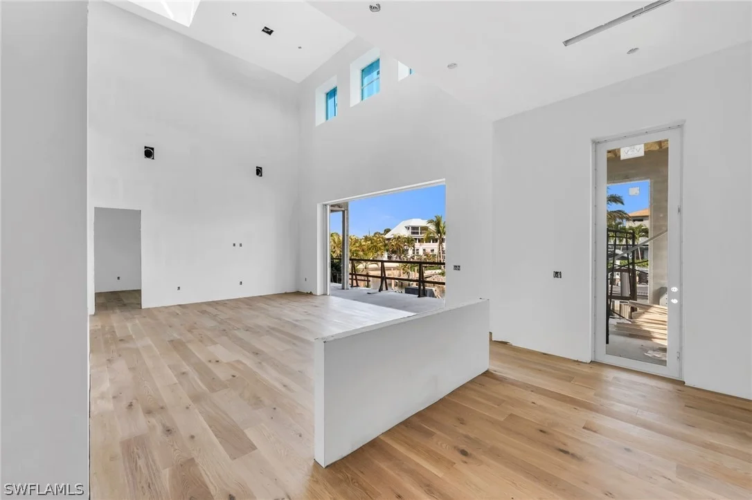 Photo of 2649 Riverview Drive