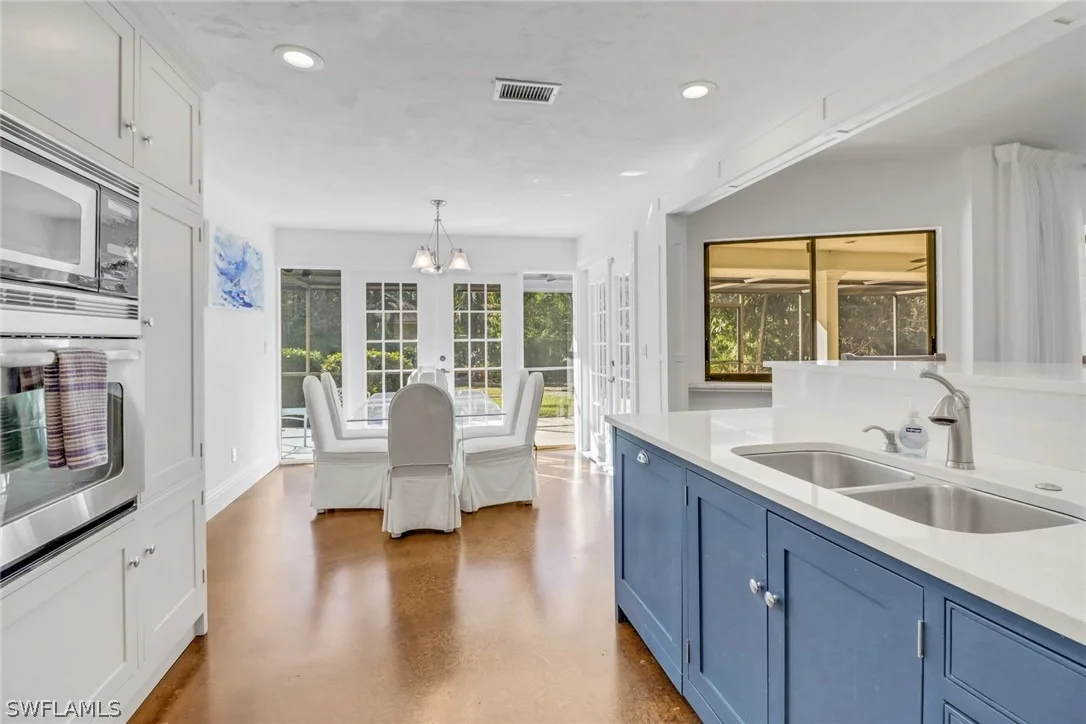Photo of 2293 Royal Lane