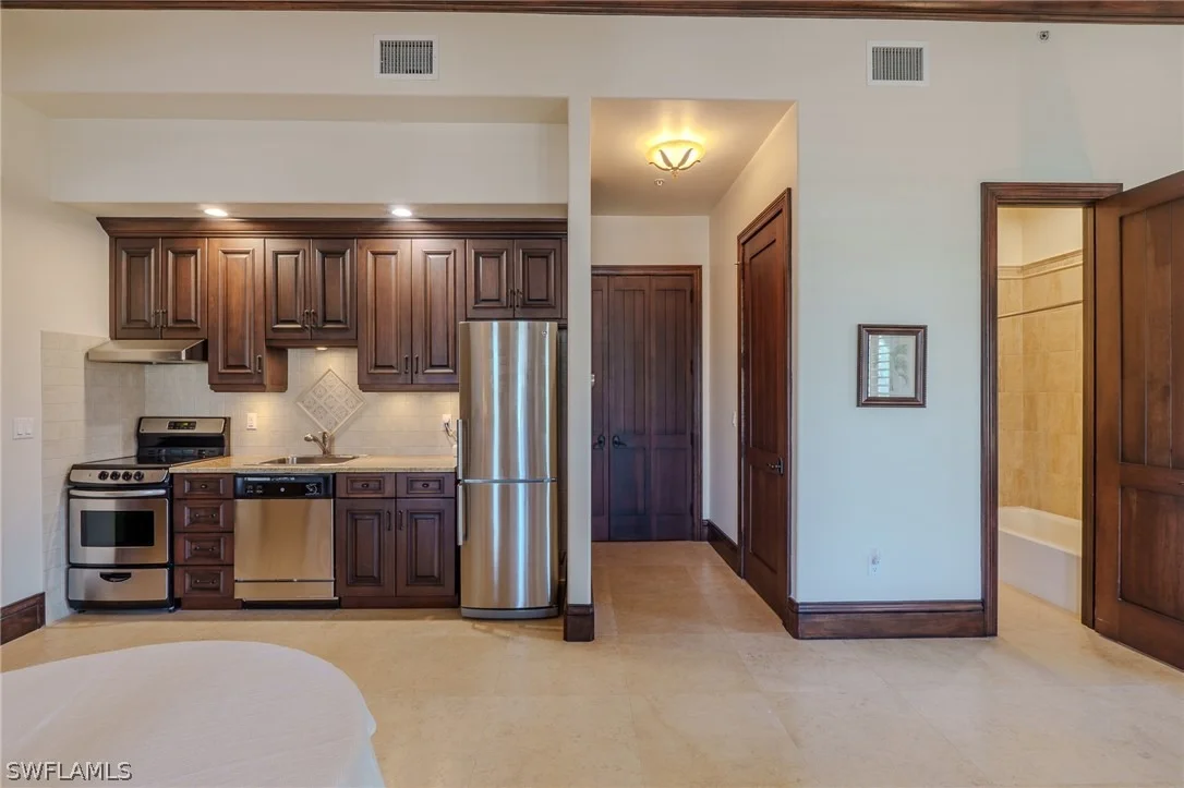 Photo of 200 S Golf Drive