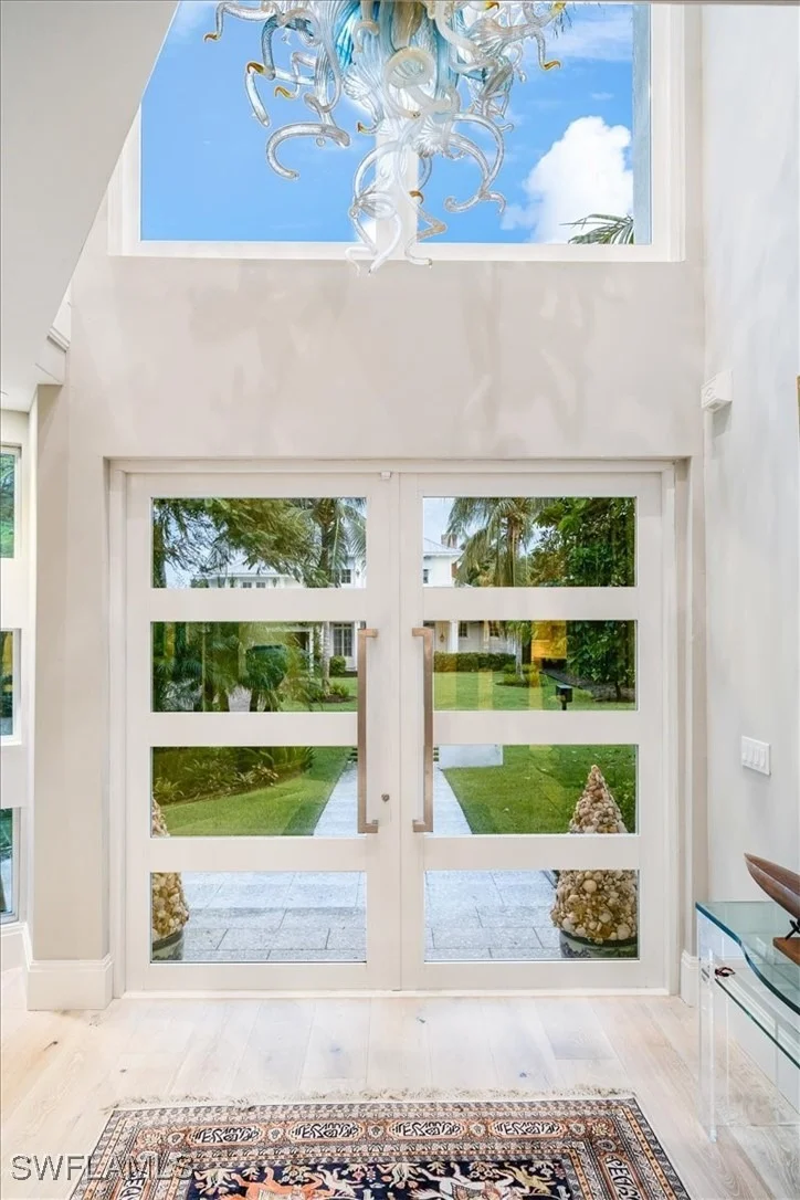 Photo of 367 5th Avenue N