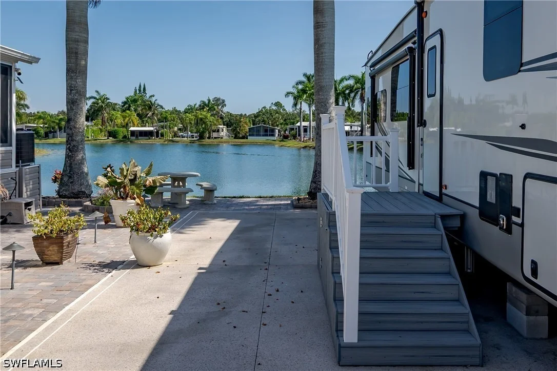 Photo of 1146 Silver Lakes Boulevard