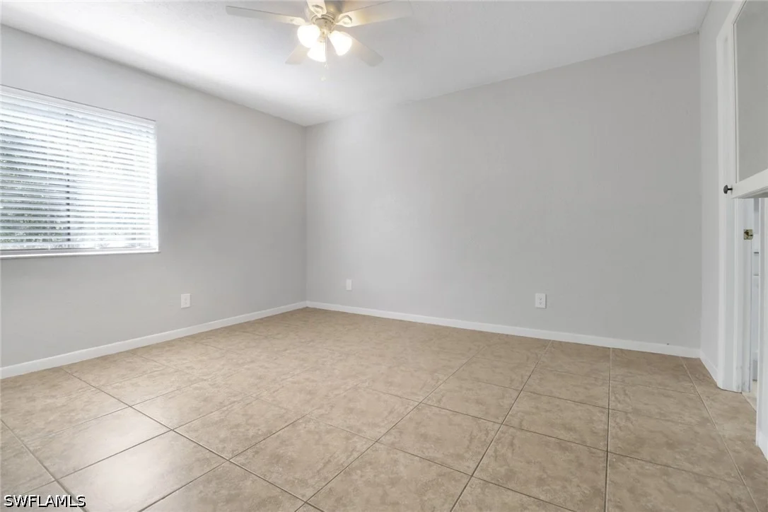 Photo of Unit P4 at 4635 Bayshore Drive