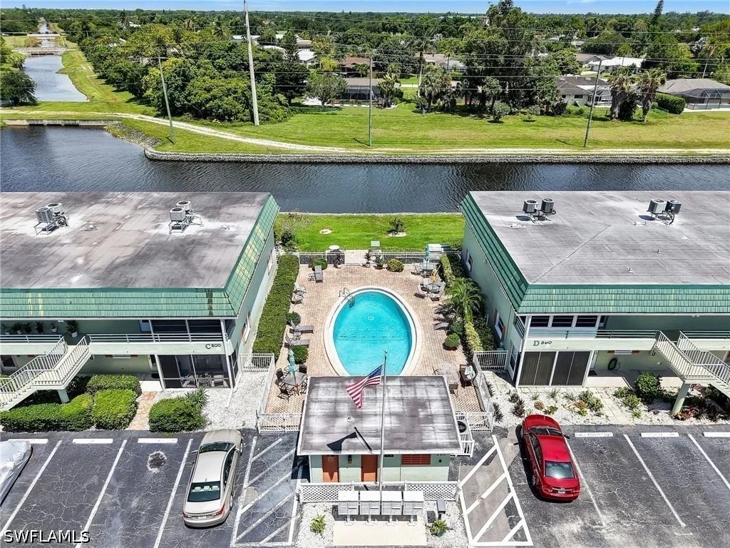 Photo of Unit 8A at 300 Valley Stream Drive