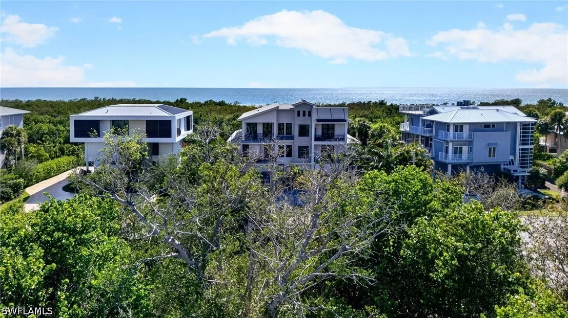 Photo of 707 Waterside Drive
