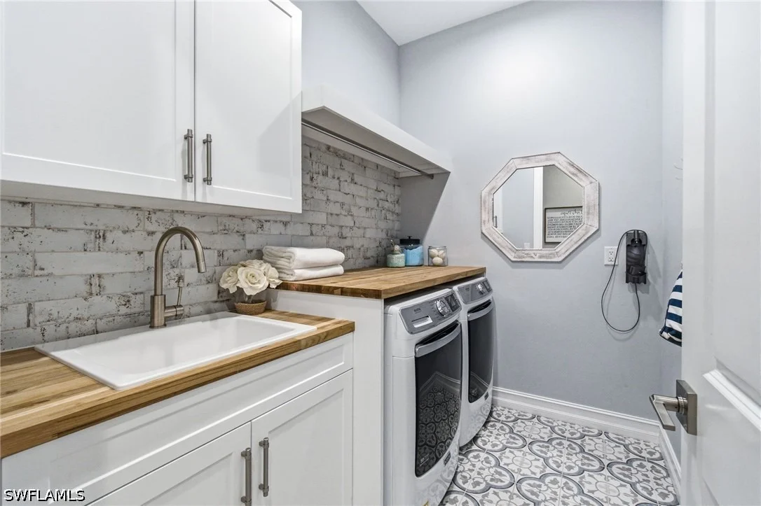 Photo of 5737 Hidden Oaks Lane