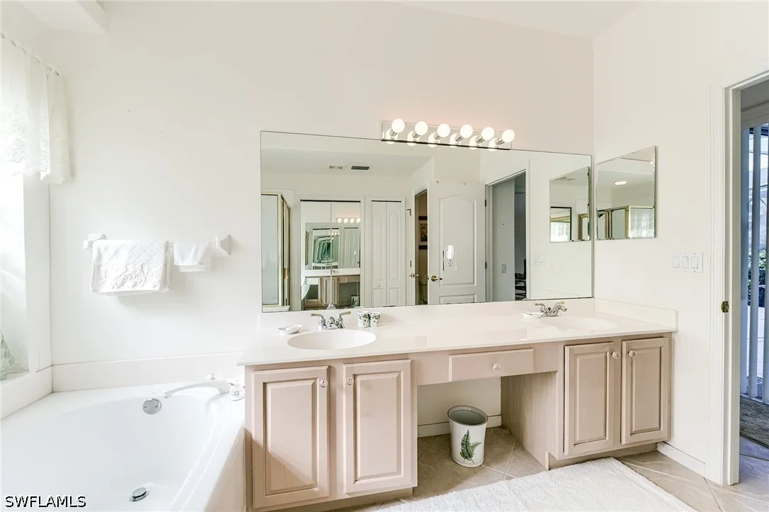 Photo of 9156 Spring Run Boulevard