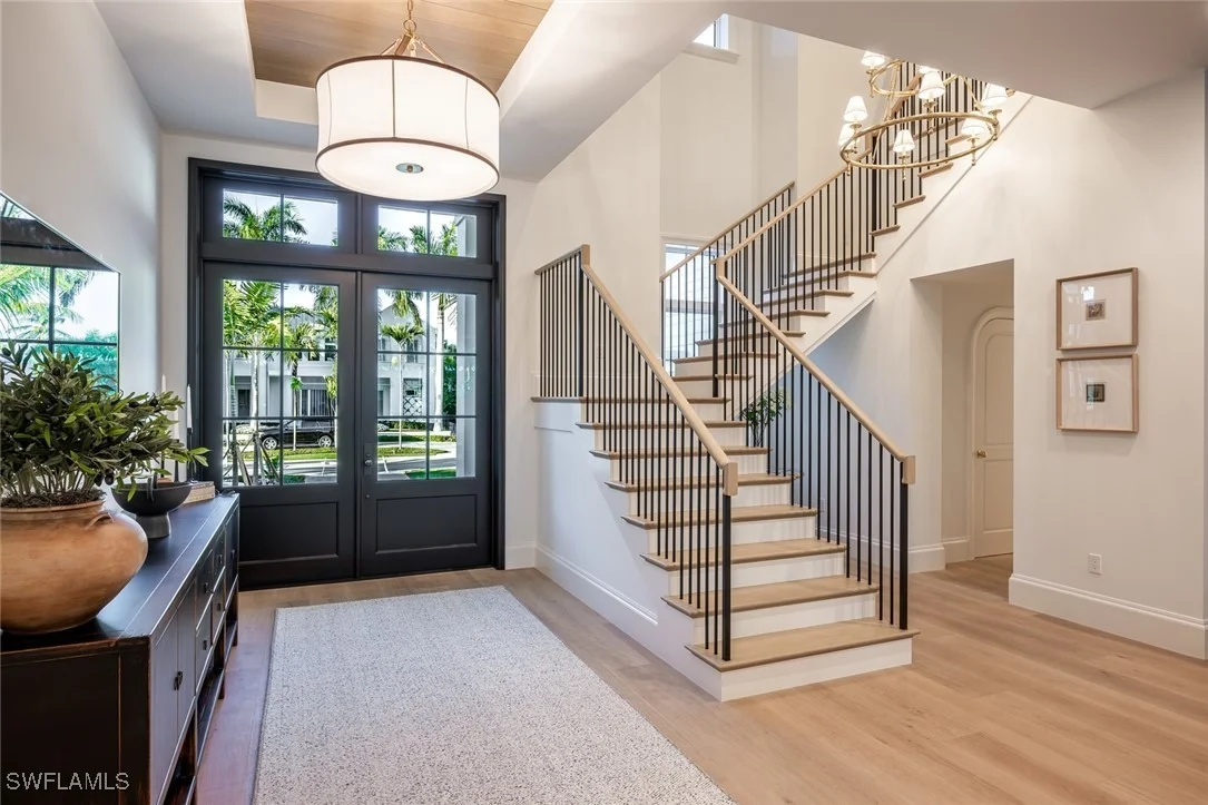 Photo of 190 7TH Avenue N