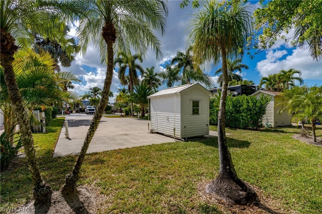 Photo of 1076 Diamond Lake Circle
