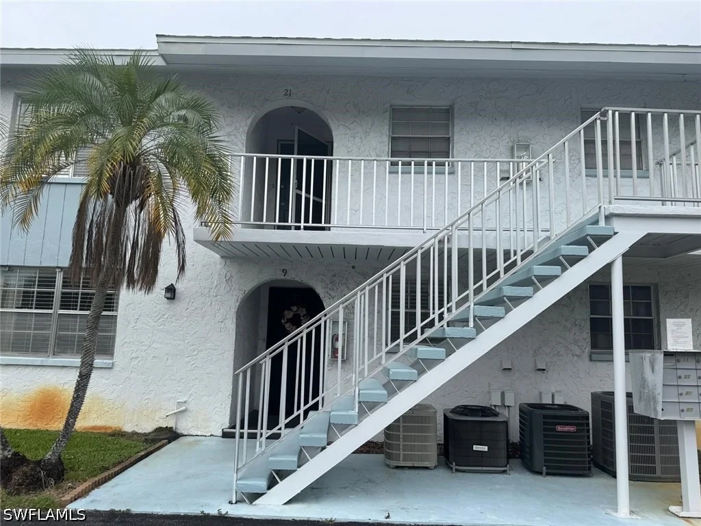 Photo of Unit 21 at 4900 Biscayne Drive