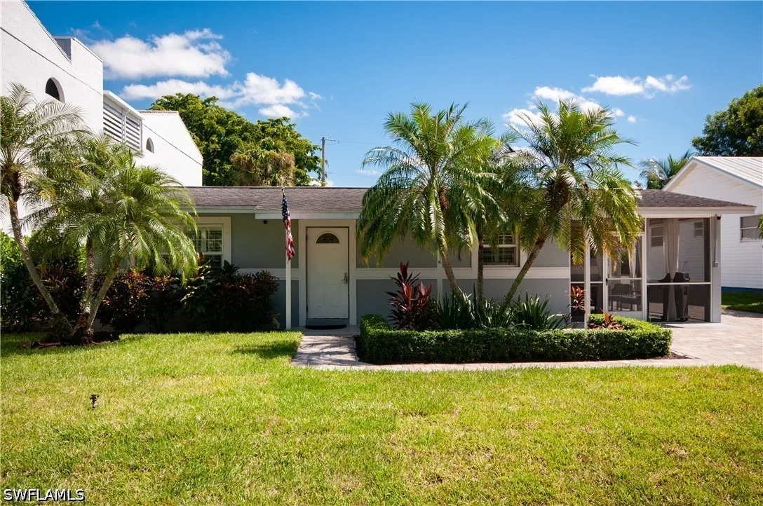 Photo of 1344 West Lane