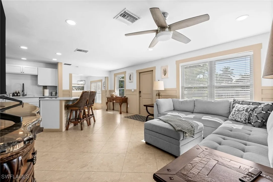 Photo of 723 Park Avenue