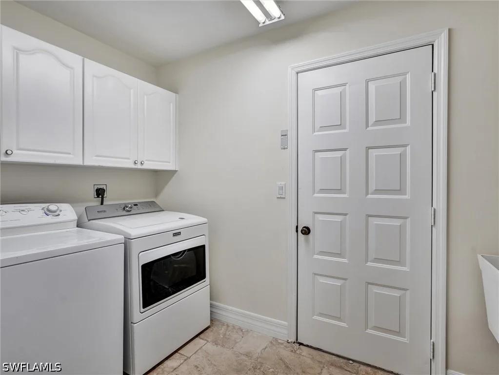 Photo of 241 Saint James Way