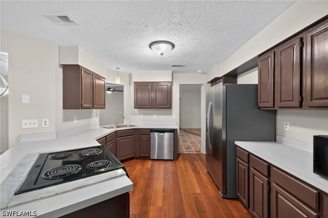 Photo of 17565 Lee Road