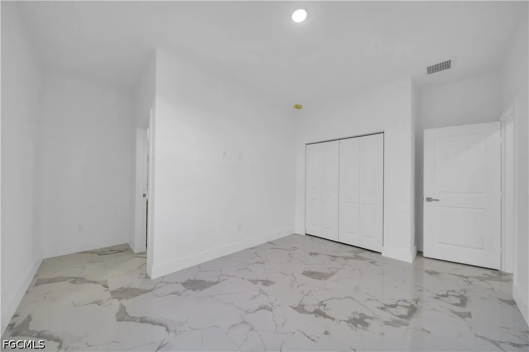 Photo of 435 Petite Avenue