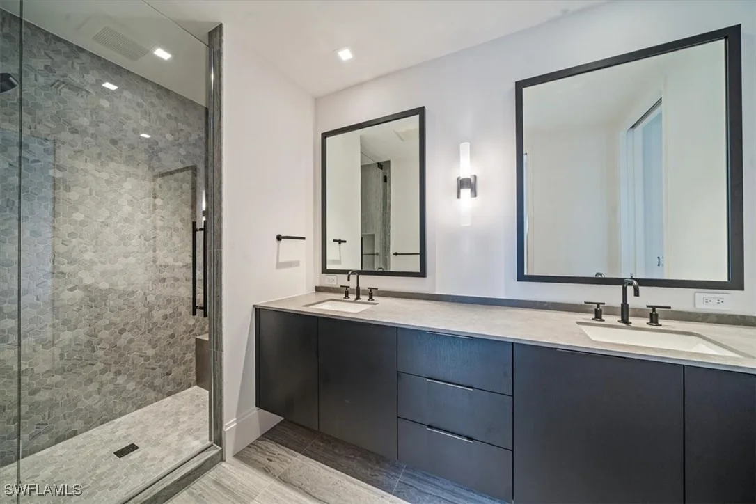 Photo of 349 2nd Avenue N