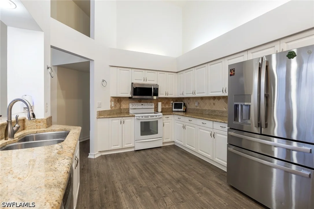 Photo of 360 Pindo Palm Drive