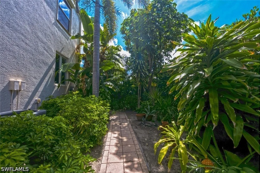 Photo of 576 96th Avenue N