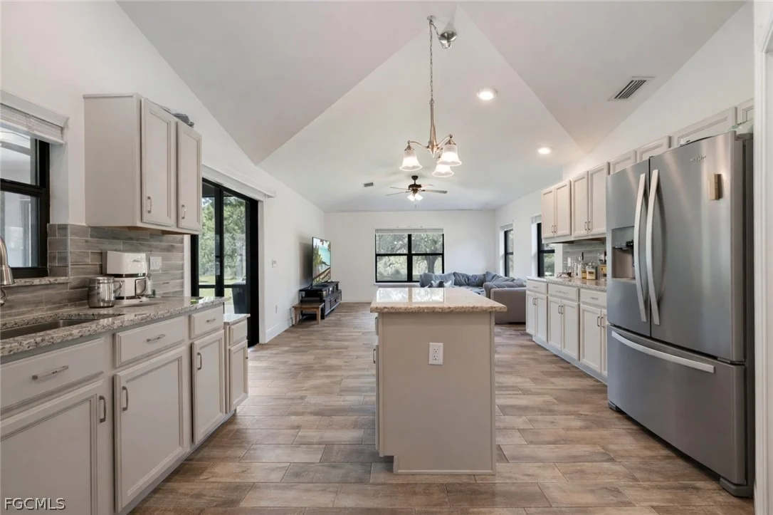 Photo of 417 Thompson Avenue