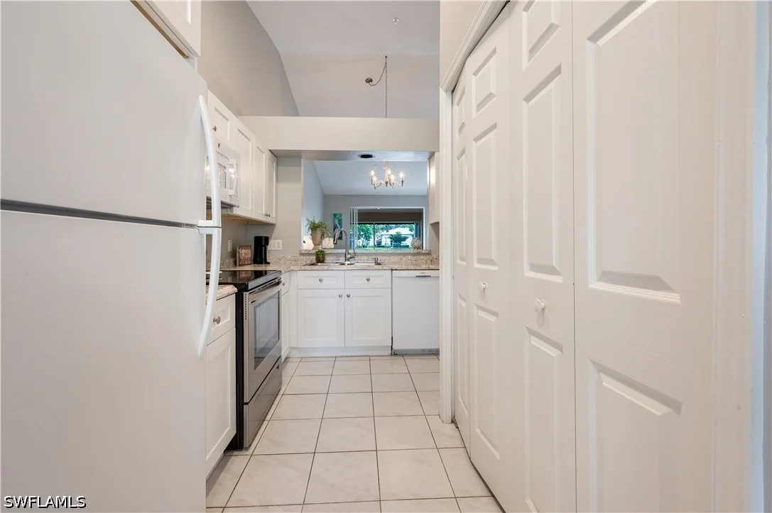 Photo of Unit 1002 at 367 Dover Place