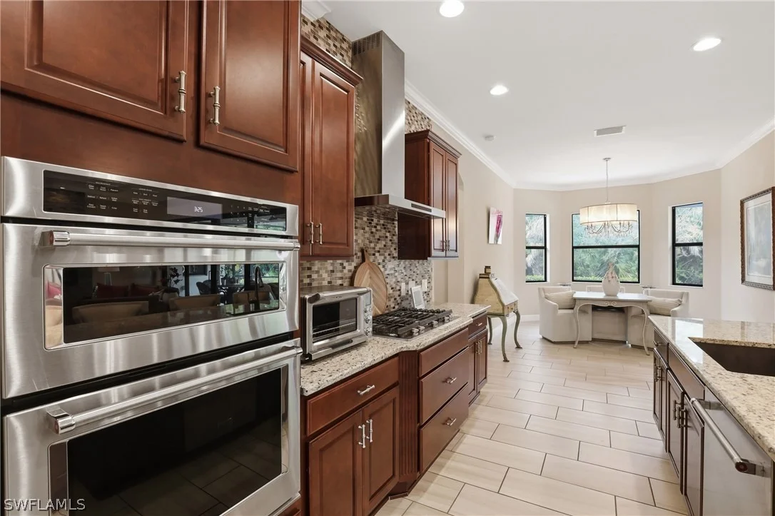 Photo of 2303 Somerset Place