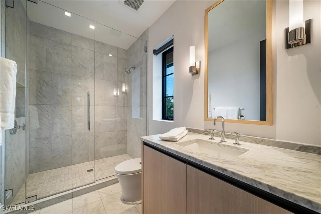 Photo of 349 2nd Avenue N