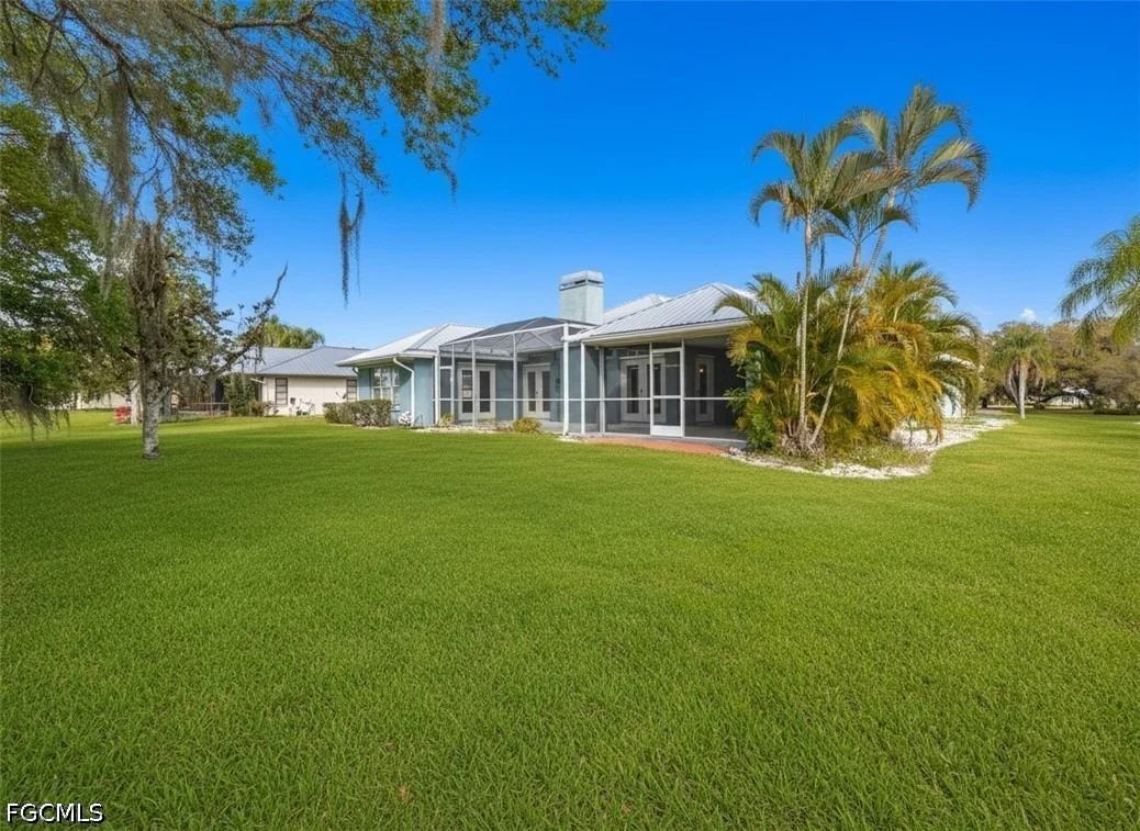 Photo of 1261 Riverbend Drive