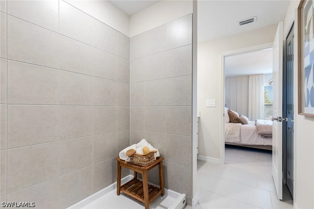 Photo of 322 Marabou Drive