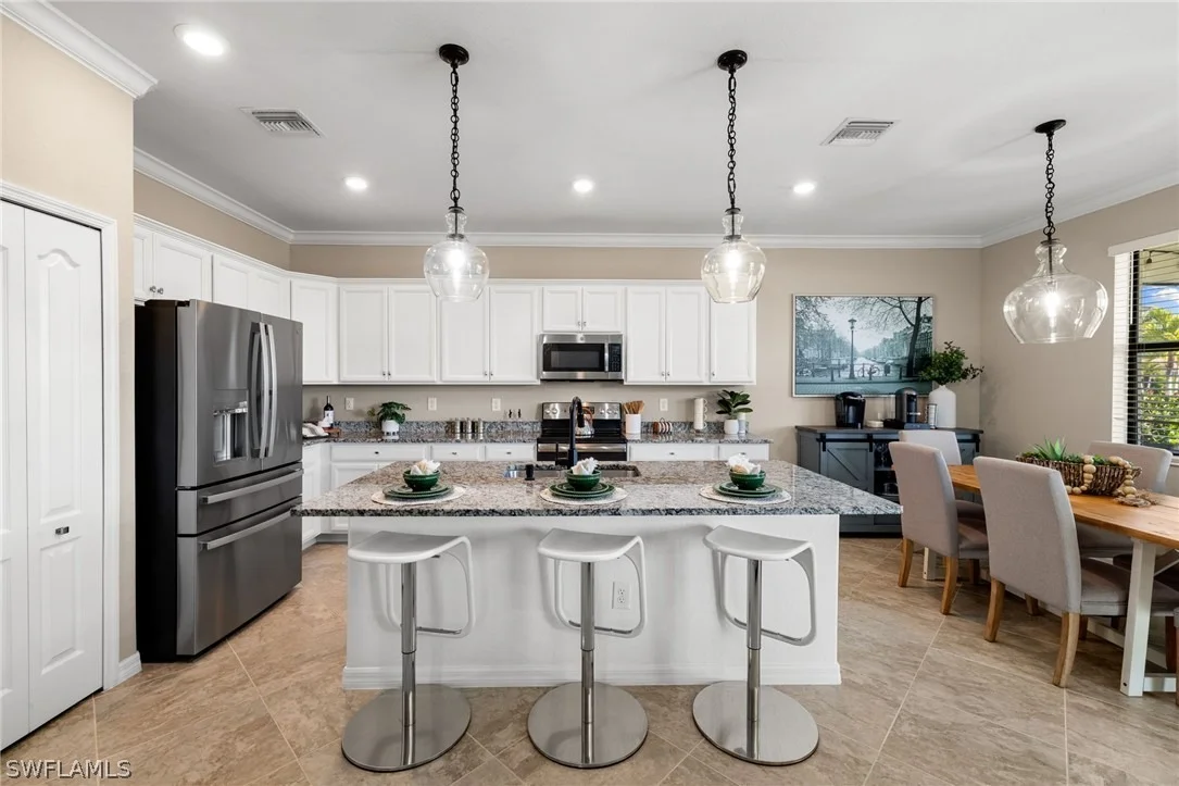 Photo of 9258 Shadow Oak Lane