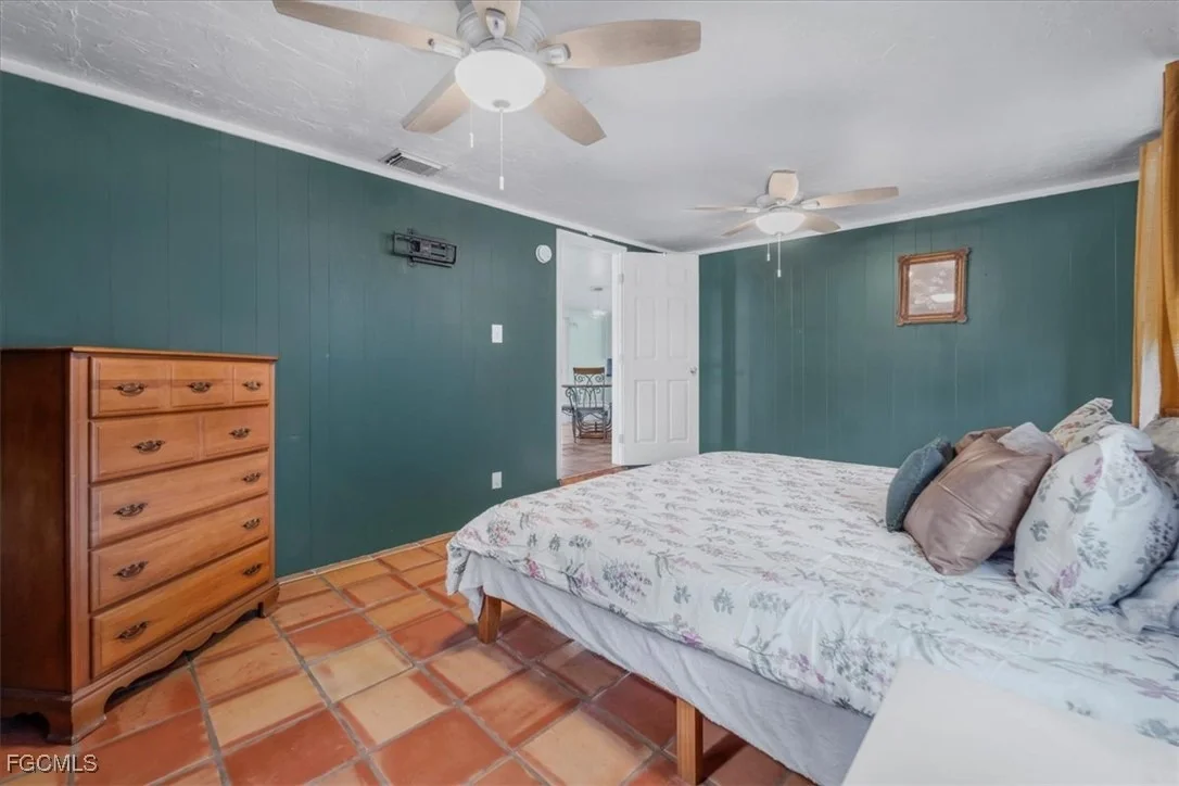 Photo of 1083 Sunset Strip