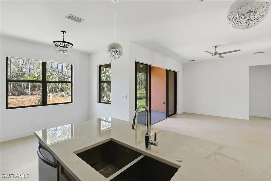Photo of 2167 Della Drive