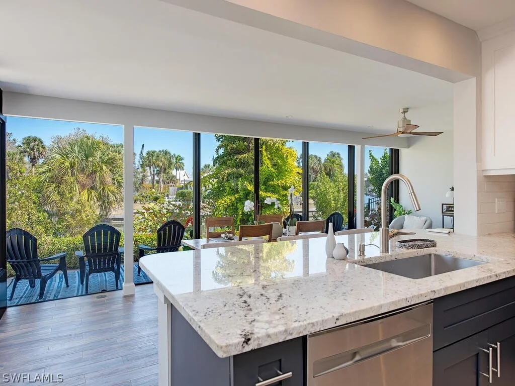 Photo of 3165 Lakeview Drive