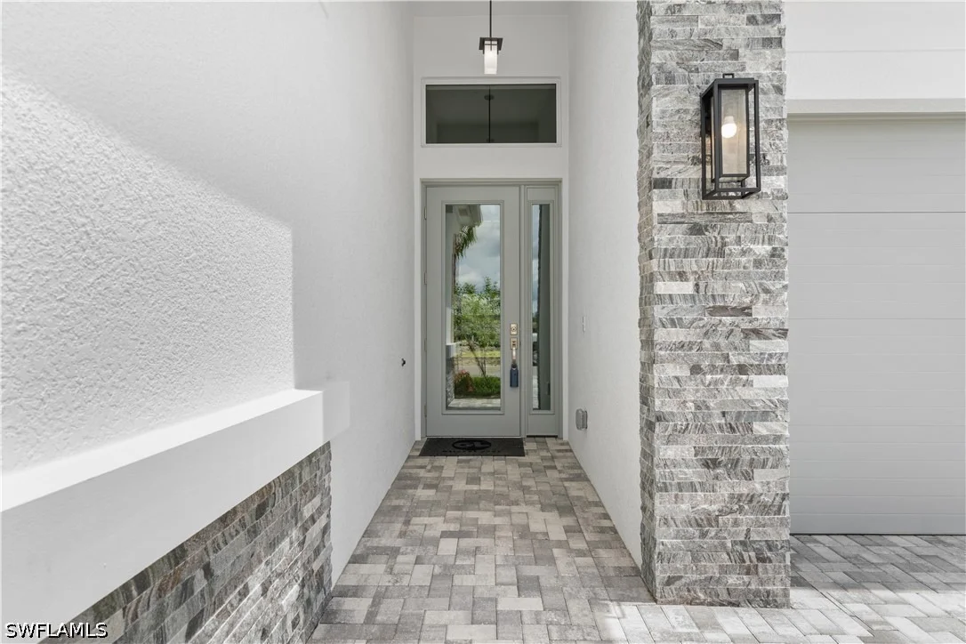 Photo of 2589 Kingfisher Drive