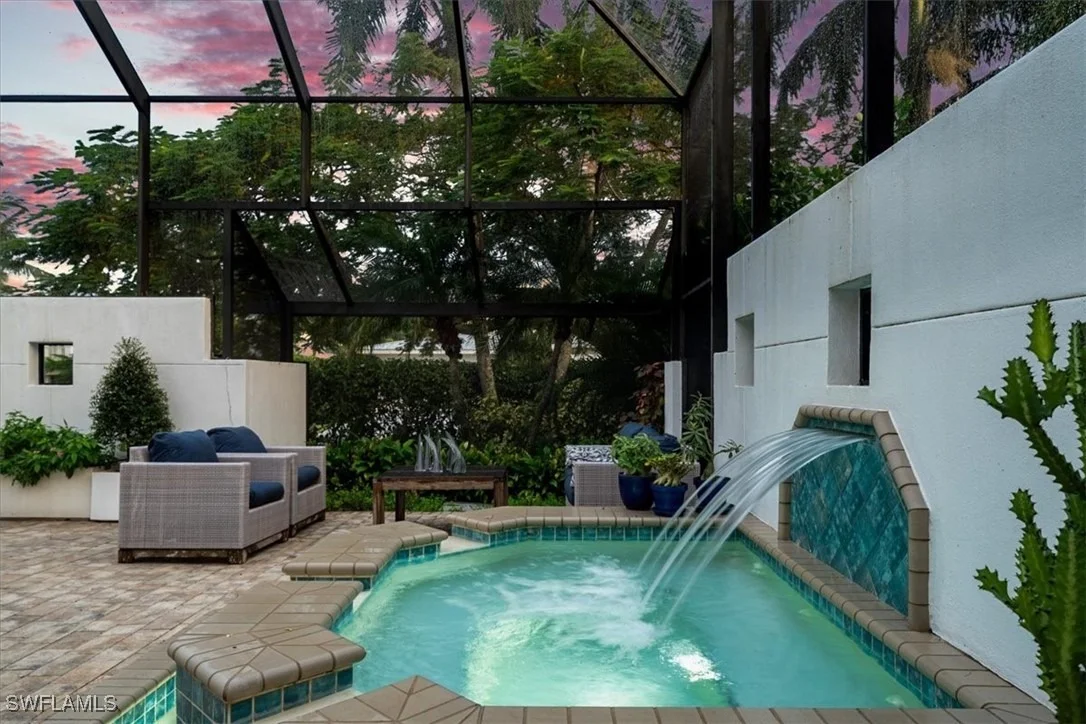 Photo of 367 5th Avenue N