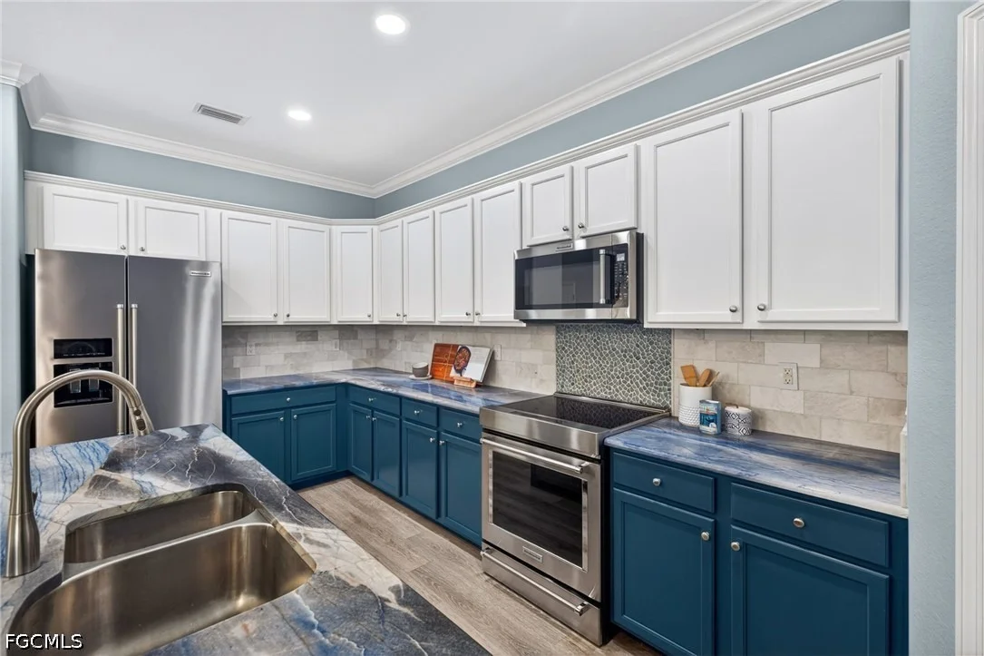 Photo of 2775 Via Piazza Loop