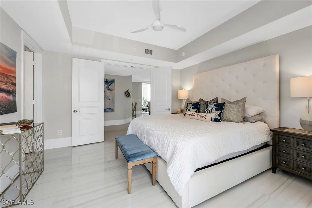 Photo of Unit 306 at 700 La Peninsula Boulevard