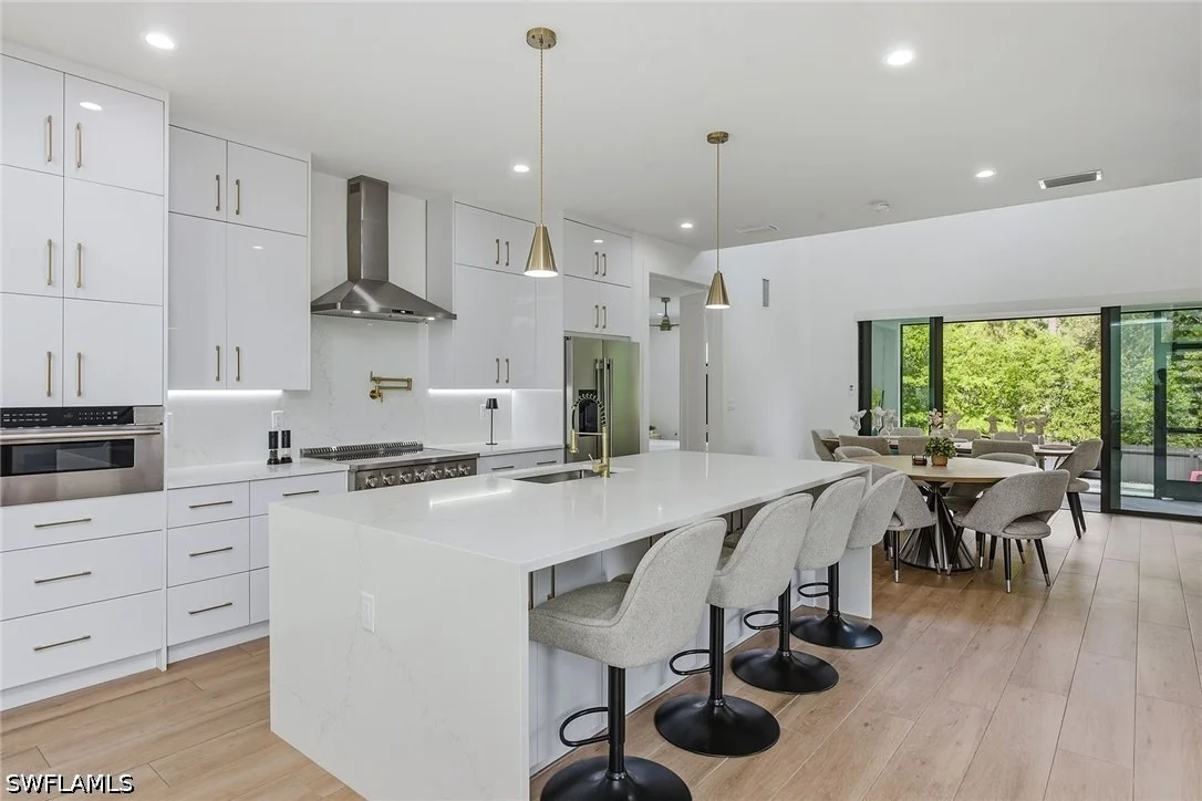 Photo of 3384 Canal Street