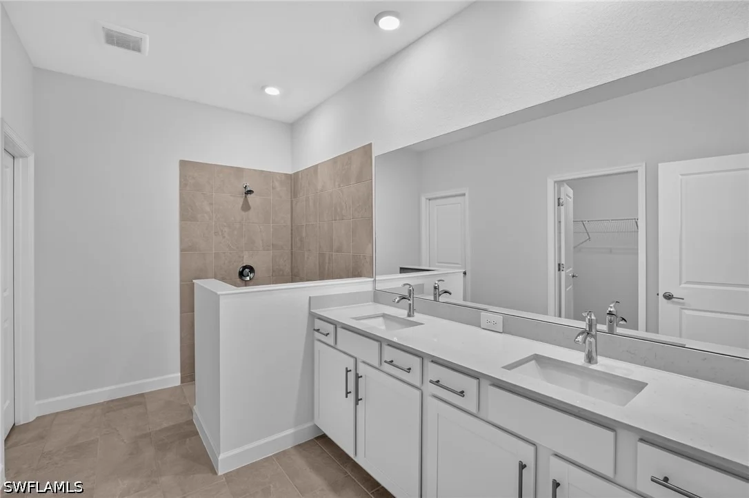 Photo of 14847 Bluewater Road