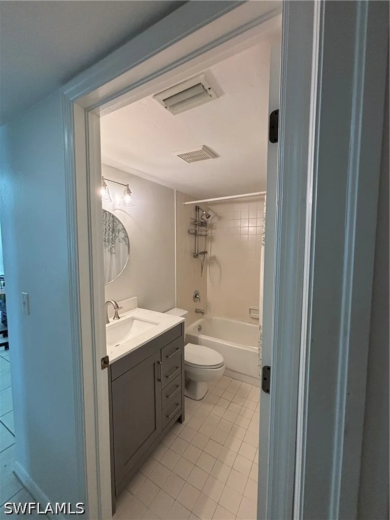 Photo of Unit 101 at 2103 Tama Circle