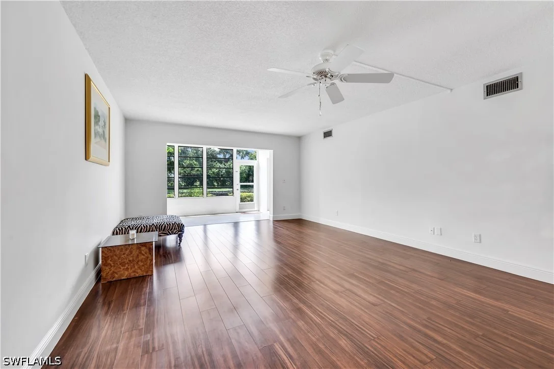 Photo of Unit D3 at 600 Valley Stream Drive
