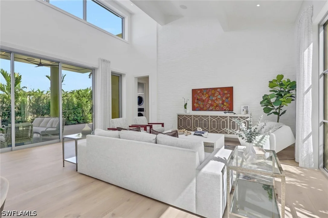 Photo of 3724 Grove Circle