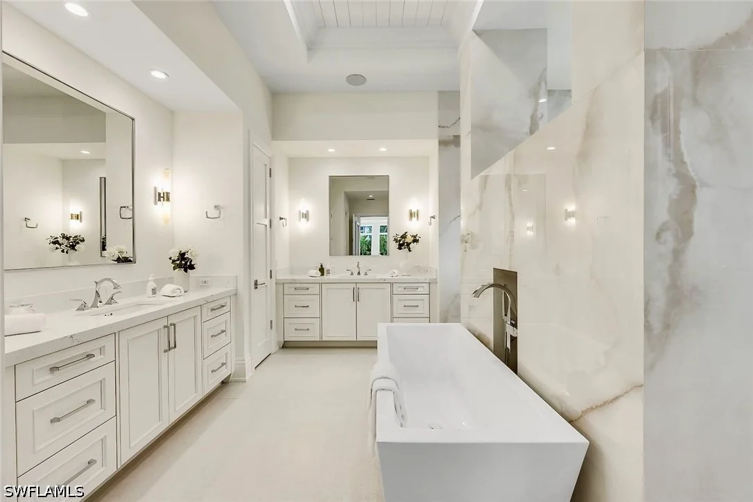 Photo of 788 Riviera Drive