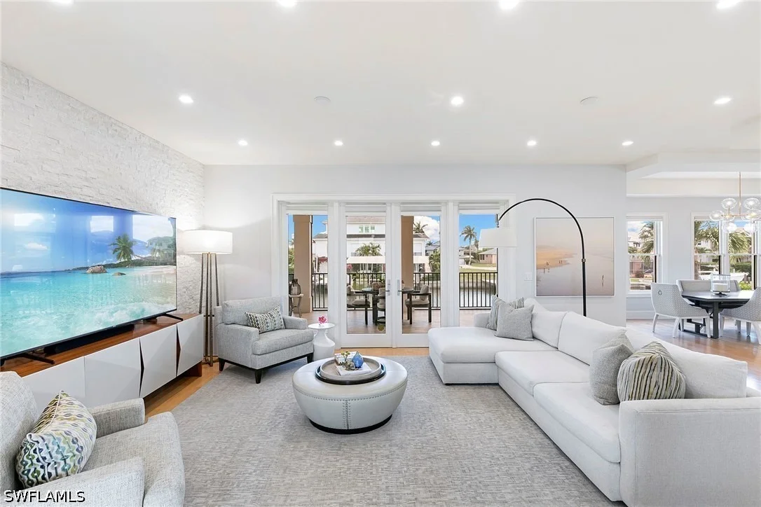 Photo of 357 Egret Avenue