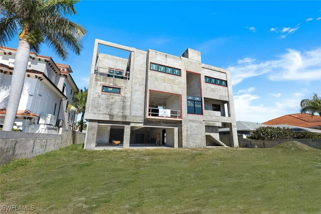 Photo of 415 Seabee Avenue