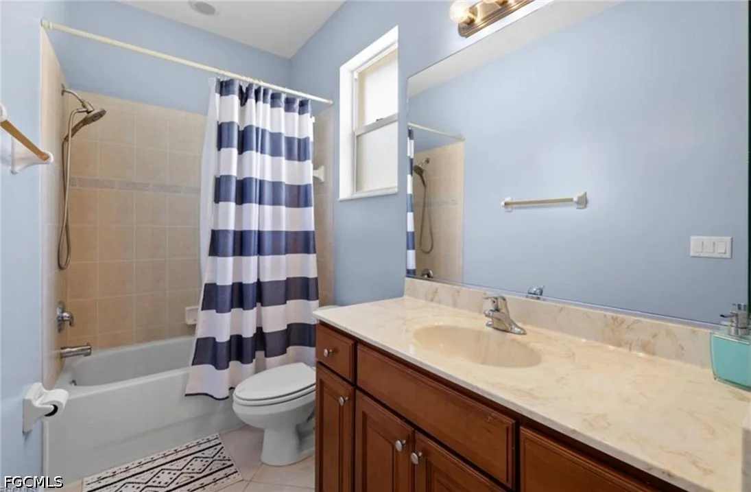 Photo of 20592 Larino Loop