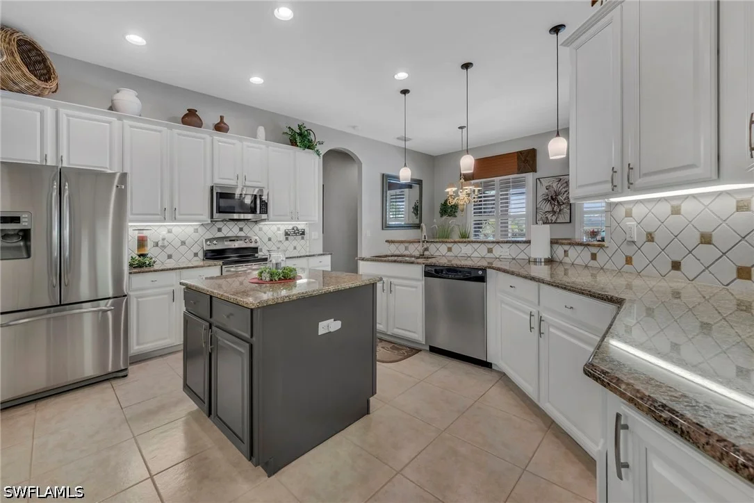 Photo of 2111 Grove Drive