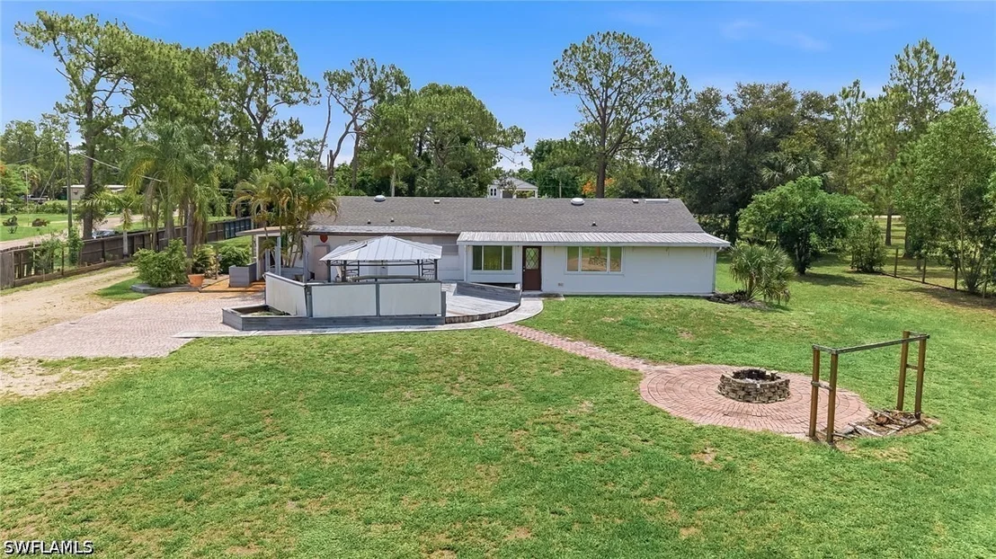 Photo of 1290 Saint Clair Shores Road