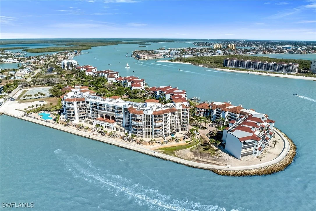 Photo of Unit 306 at 700 La Peninsula Boulevard